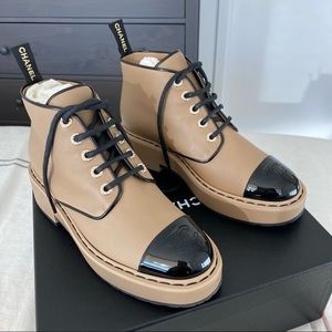 CHANEL 23 Lace Up Black Beige Combat Boots Patent Toe Size 41